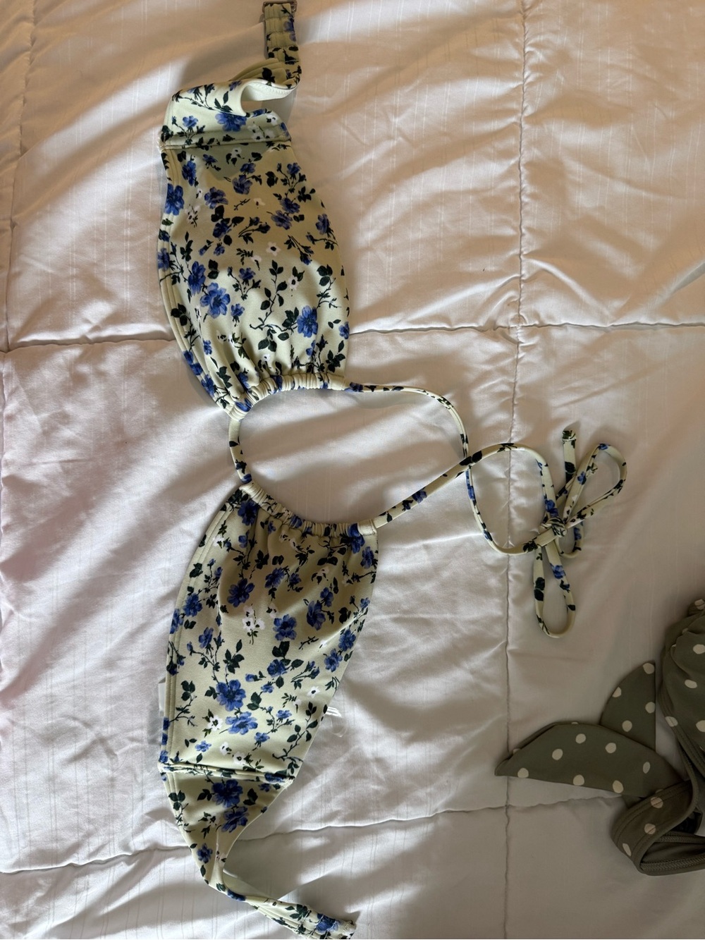 Abercrombie & Fitch Cream Bandeau with Blue Floral Print